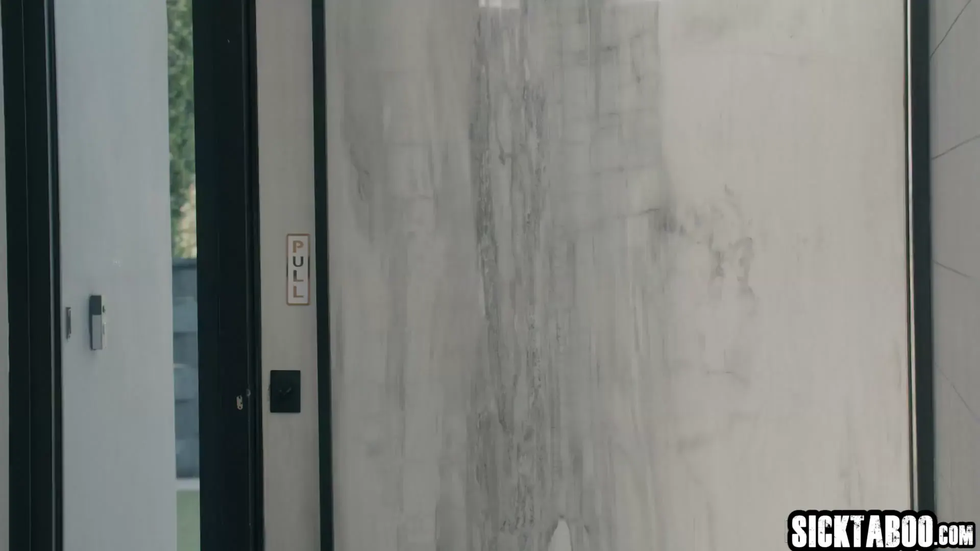 Keyframe at 00:06