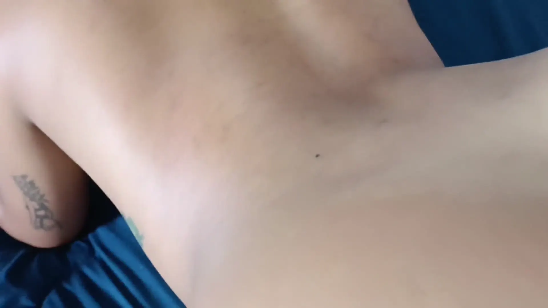 Moment at 01:26 in Morena Muito Gostosa Gozando No Pau POV