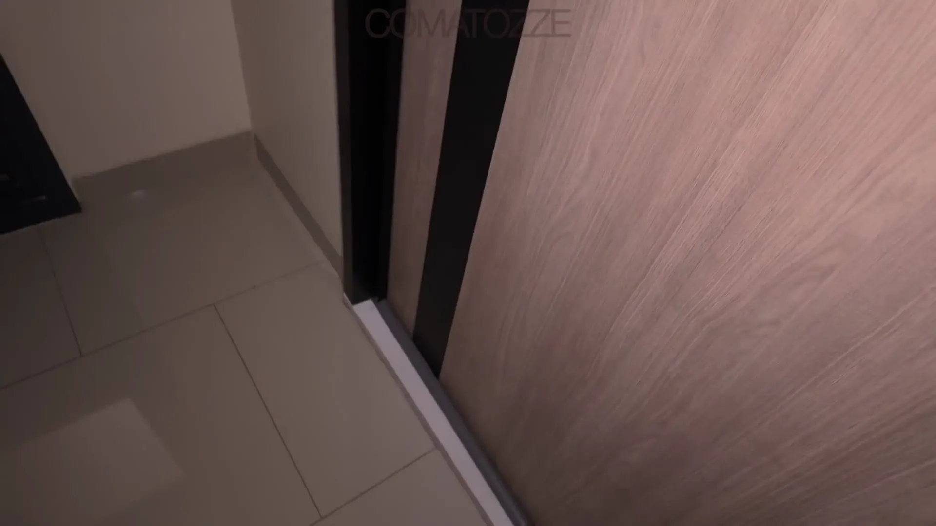 Keyframe at 00:01
