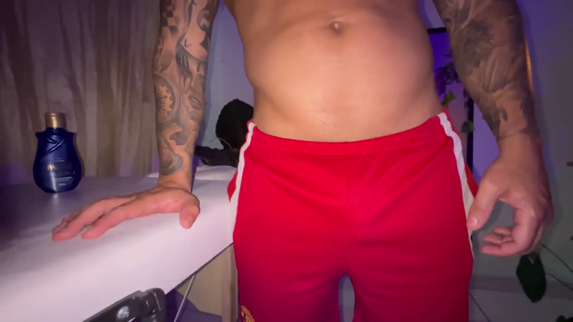 Moment at 07:44 in ESSA LOIRA ME PEDIU PRA FAZER UMA MASSAGEM NELA E NO FINAL PEDIU PRA GOZAR NA BUCETA DELA