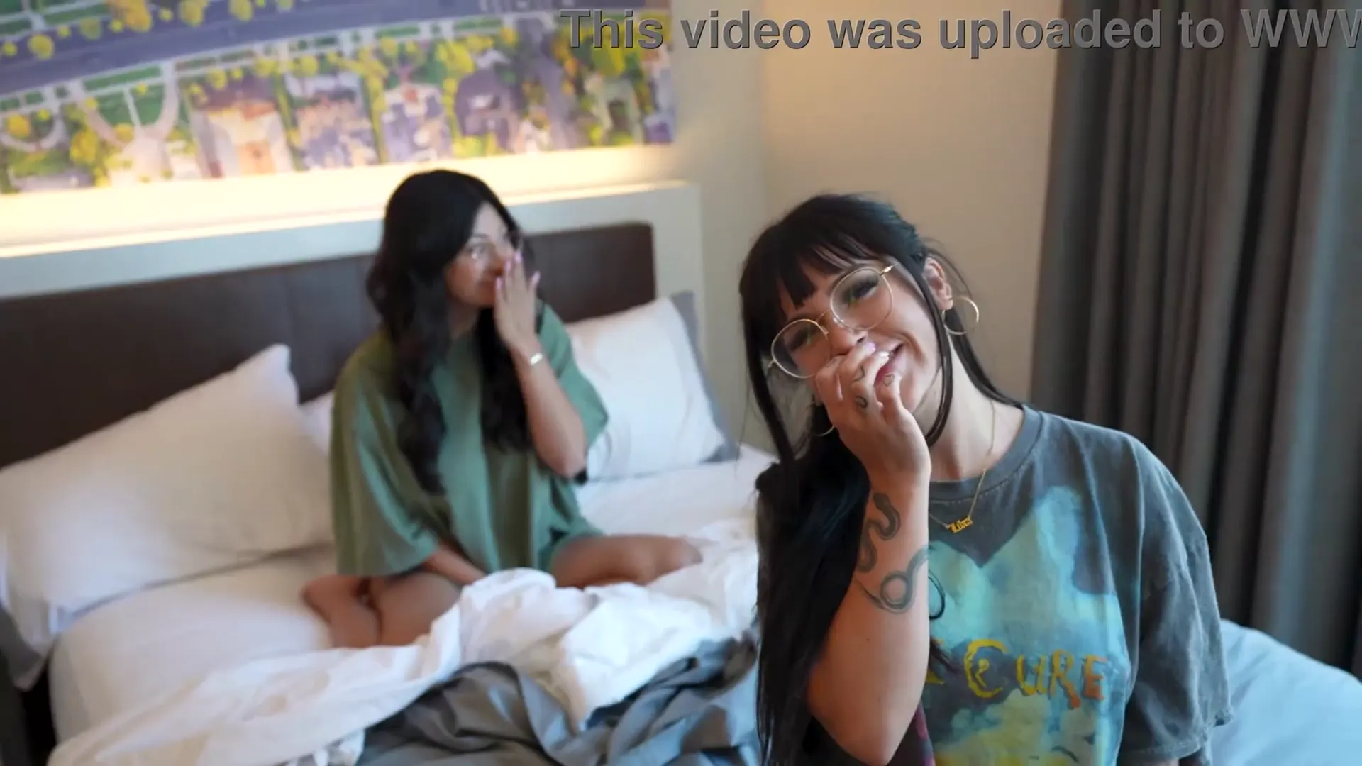 Moment at 06:12 in GF CHEATS with my stepsis and they both fuck me - Cami Strella x Effy
