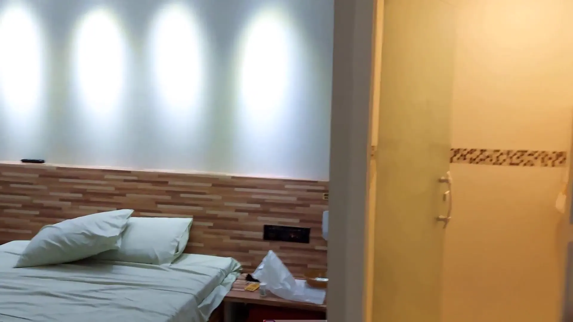 Moment at 00:57 in vizinha chamou no meu apartamento e acabou acontecendo mais do que eu esperava veja