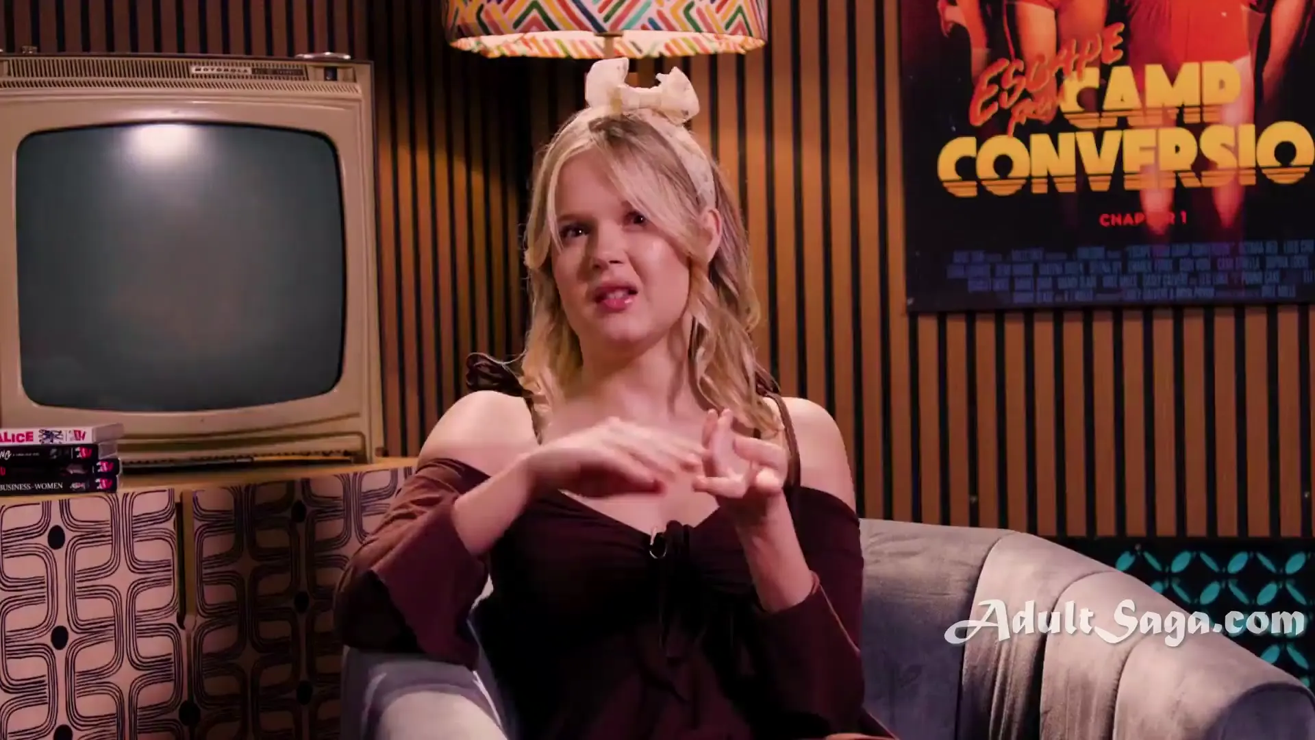 Moment at 00:22 in Tiny Coco Lovelock'_s Unhinged Podcast With Bree Mills