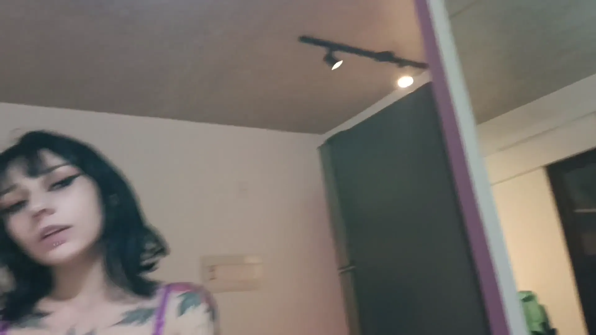 Keyframe at 00:01