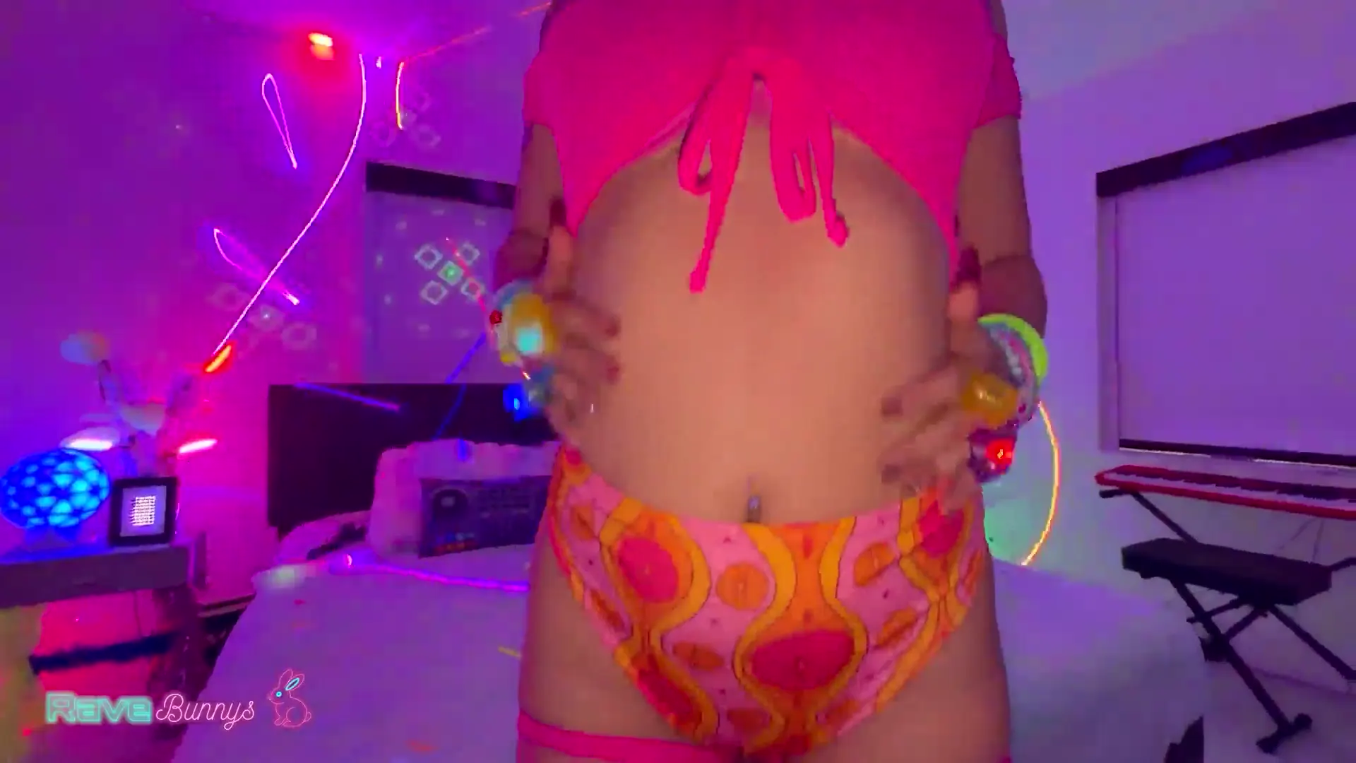 Moment at 01:32 in Brian Omally Stretches Dahlia Noire'_s Tight Ass In Doggy Style!