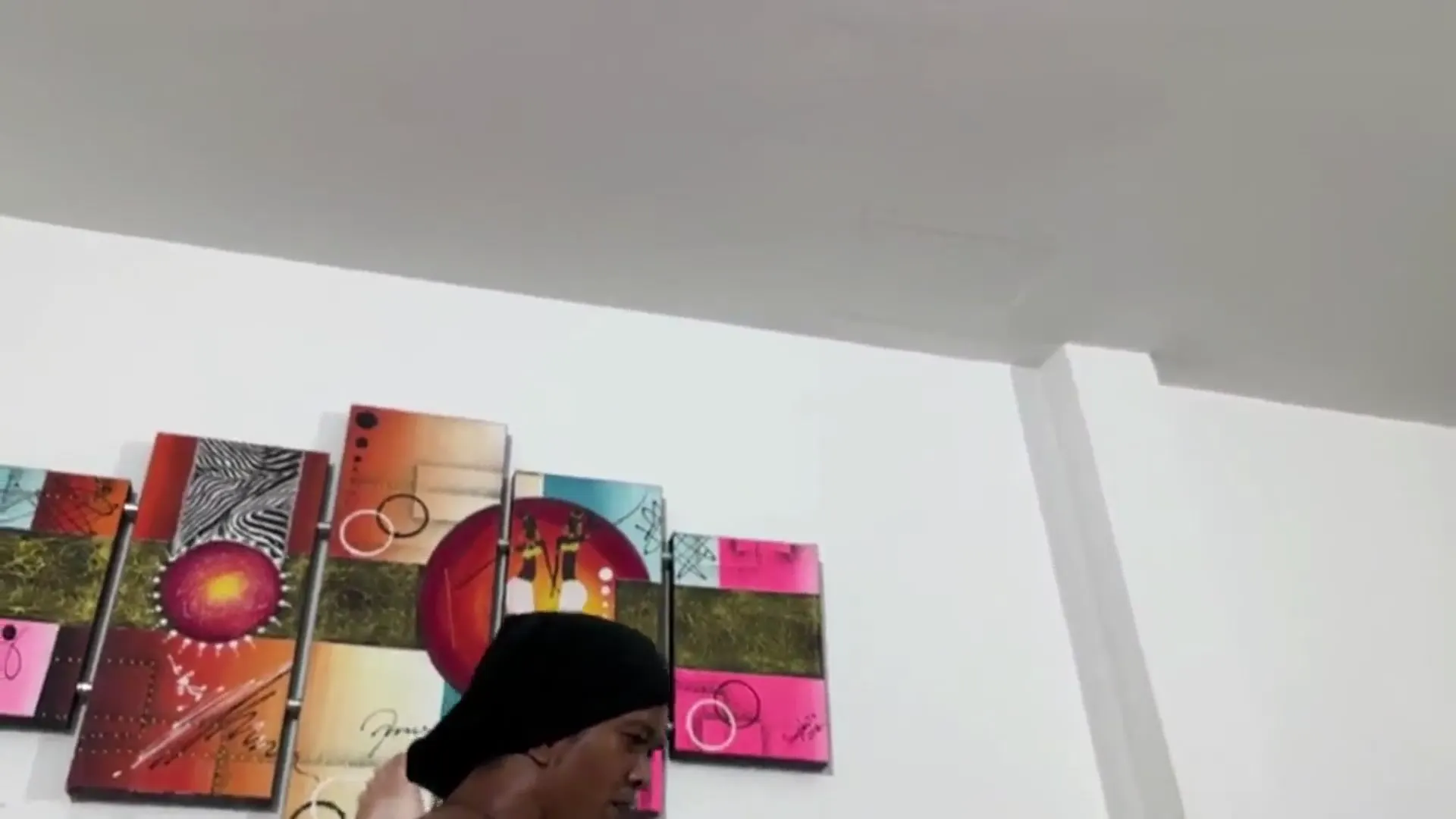 Moment at 18:17 in Veo triste a mi embazada cu&ntilde_ada y me dice que mi hermanastro le fue infiel y ella por venganza me pide le meta mi enorme pene por su co&ntilde_o.