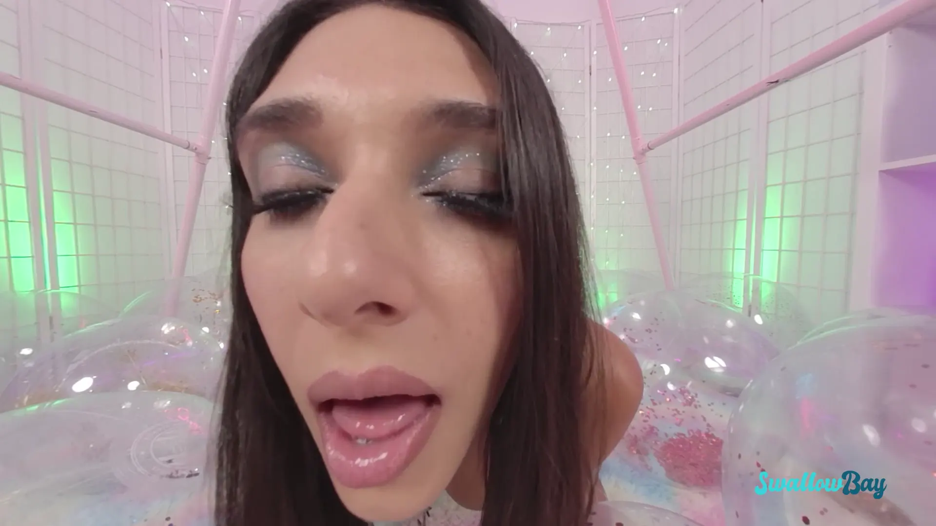 Moment at 01:36 in Tight shaved pussy Aria Sloane rough big dick fucking