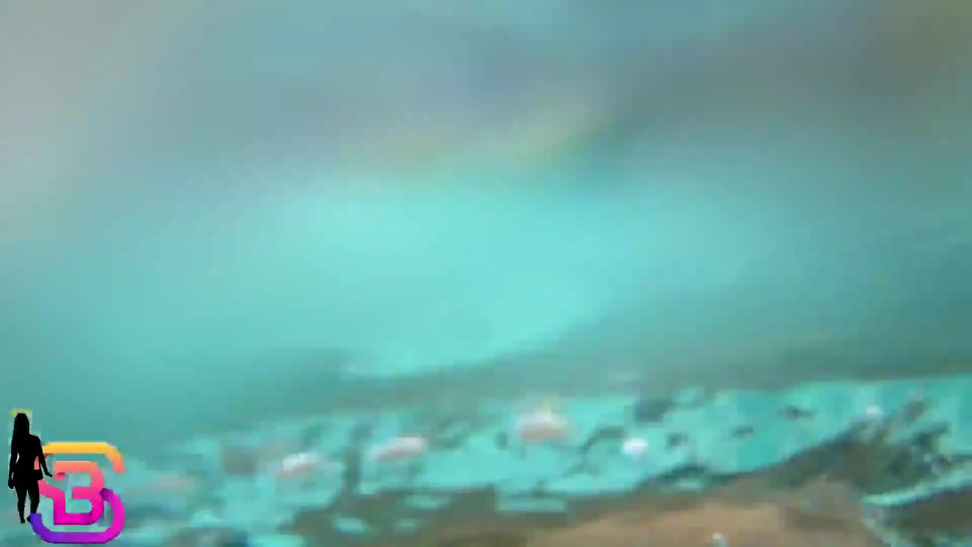 Preview for Patroa seduz empregado do rancho passando a m&atilde_o no pau grande dele e pede pra ele foder seu C&uacute_ e a buceta na piscina sem camisinha e finalizou gozando dentro dela (VIDEO COMPLETO NO RED)